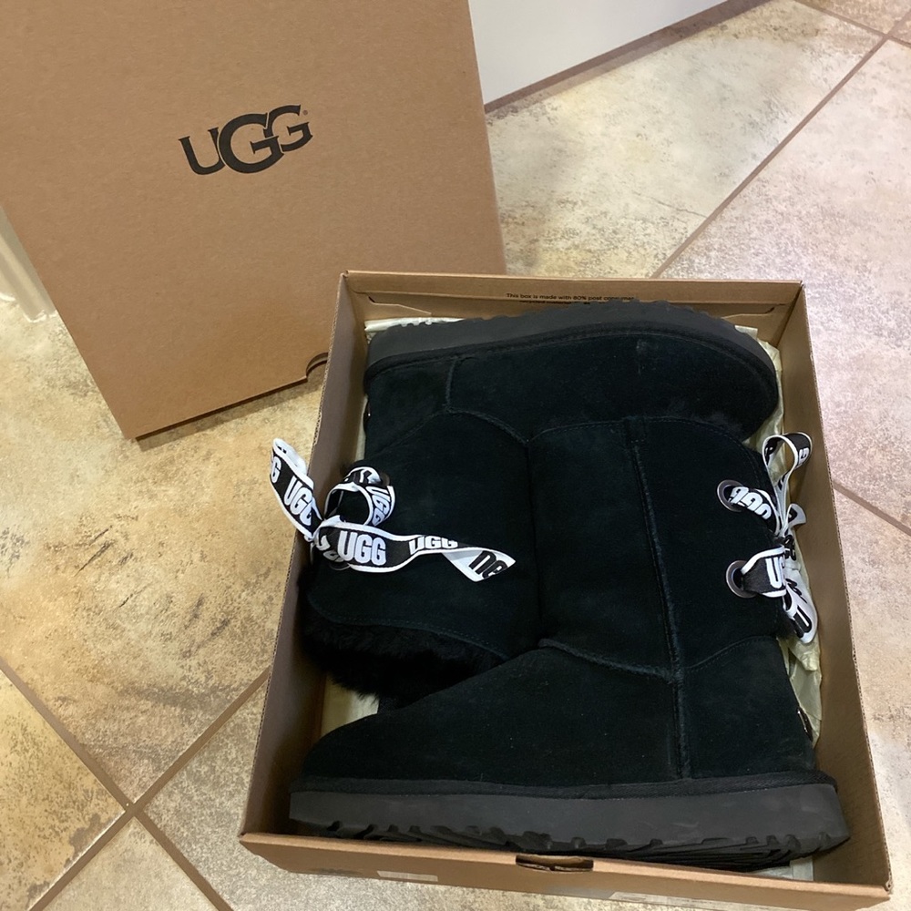 Ugg Bailey Customizable Low Boots
